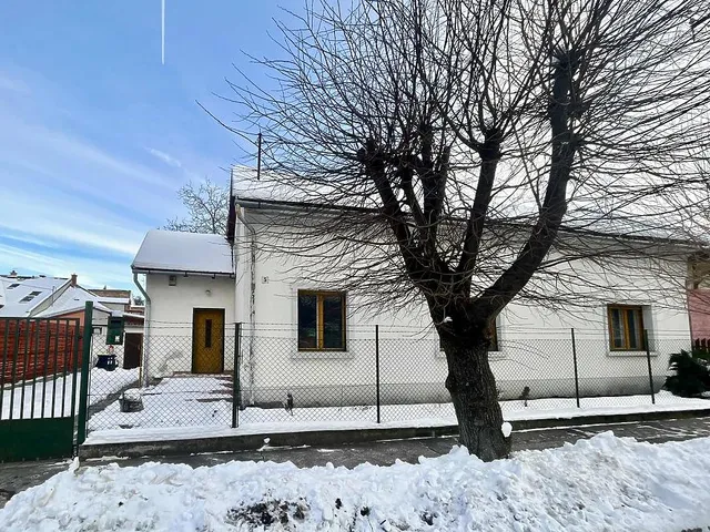 Eladó ház Budapest XV. kerület, Pestújhely 130 nm