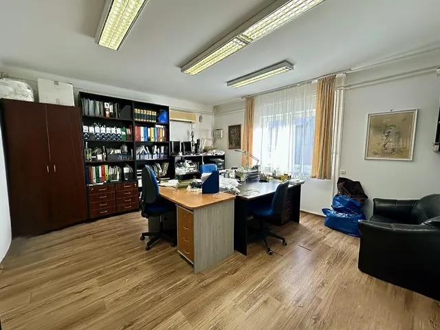 Kiadó kereskedelmi és ipari ingatlan Vác 95 nm