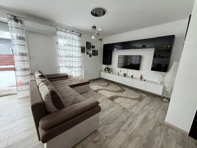 Eladó lakás Vác 91 nm