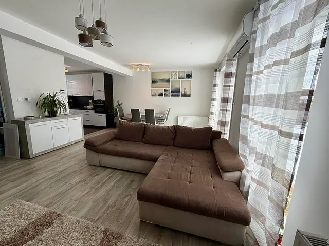 Eladó lakás Vác 91 nm