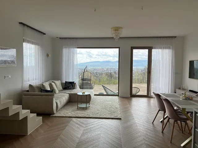 Eladó ház Vác 160 nm