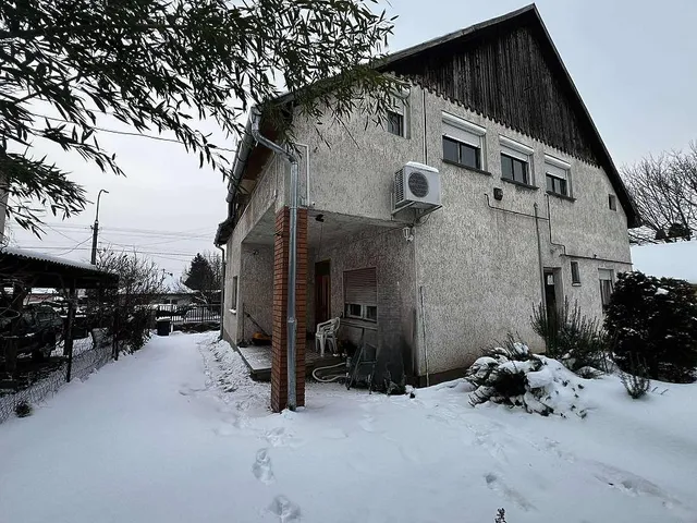 Eladó ház Gödöllő 200 nm