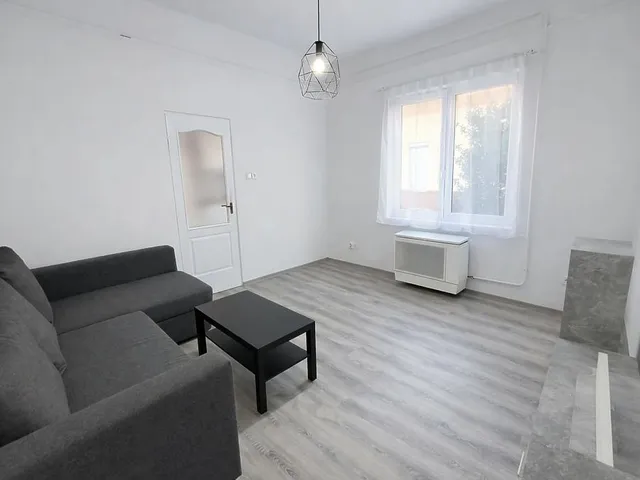 Eladó lakás Budapest XV. kerület, Rákospalota 28 nm