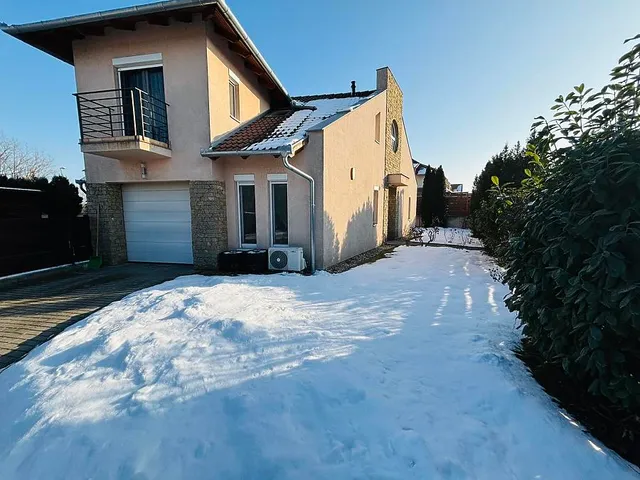 Eladó ház Dunakeszi 130 nm