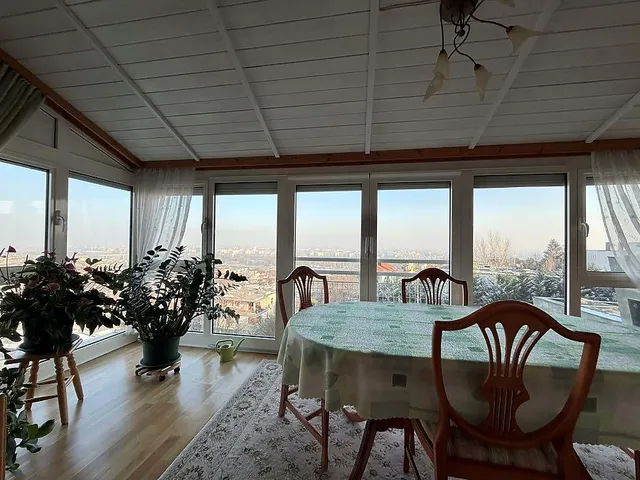 Eladó lakás Budapest II. kerület, Szemlőhegy 109 nm