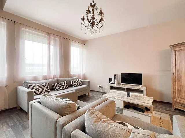 Eladó lakás Budapest VIII. kerület, Népszínháznegyed, Teleki László tér 72 nm