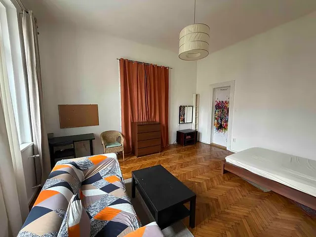 Eladó lakás Budapest VII. kerület, Rottenbiller utca 72 nm