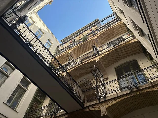 Eladó lakás Budapest VI. kerület 20 nm