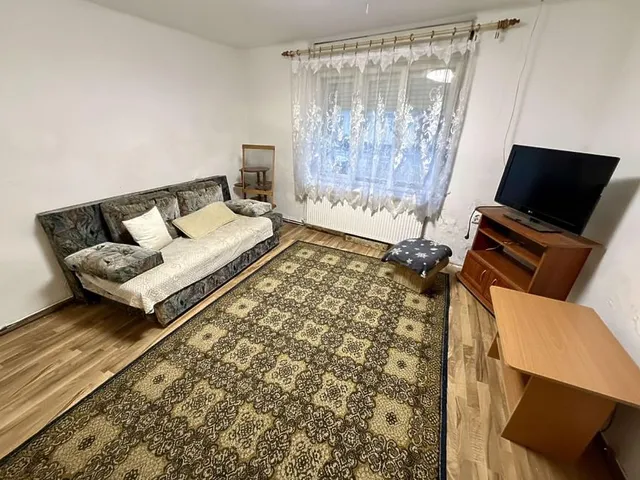 Eladó lakás Vác 40 nm