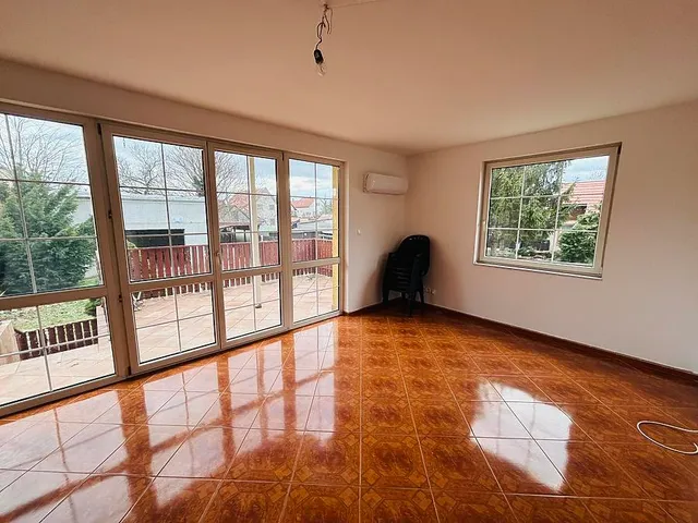 Eladó ház Fót 160 nm