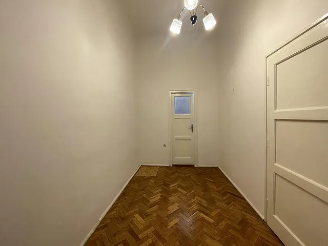 Kiadó lakás Budapest VII. kerület, Rákóczi út 65 nm