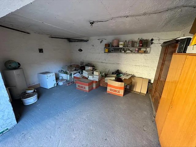 Eladó garázs Budapest X. kerület, Óhegy 18 nm