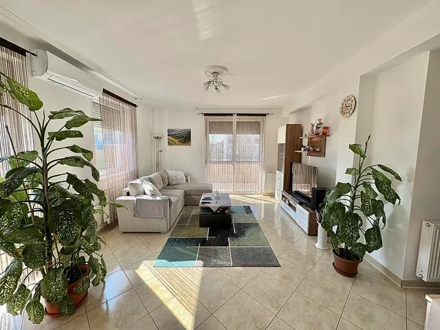 Eladó lakás Dunakeszi 74 nm