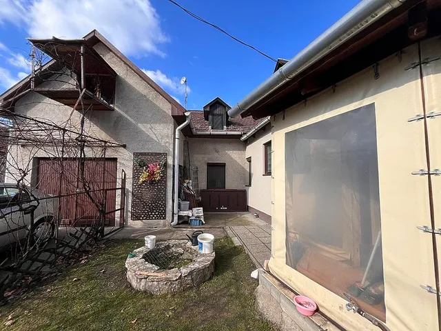 Eladó ház Budapest III. kerület, Csillaghegy 120 nm