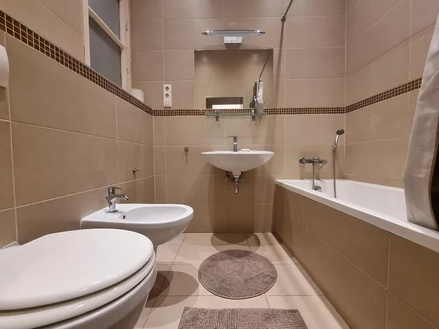 Kiadó lakás Budapest VI. kerület, Bajnok utca 90 nm