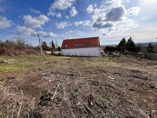 Eladó telek Budapest III. kerület, Békásmegyer 850 nm