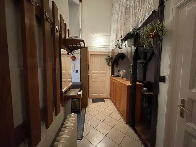 Eladó lakás Budapest VII. kerület, Rákóczi út 70 nm