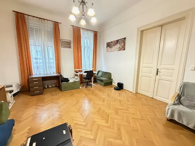 Eladó lakás Budapest VI. kerület 99 nm