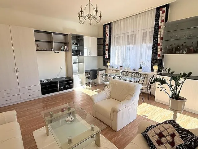 Kiadó lakás Budapest XII. kerület, Németvölgy 81 nm