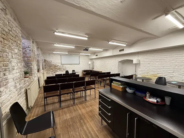 Eladó kereskedelmi és ipari ingatlan Budapest IX. kerület, Angyal utca 107 nm