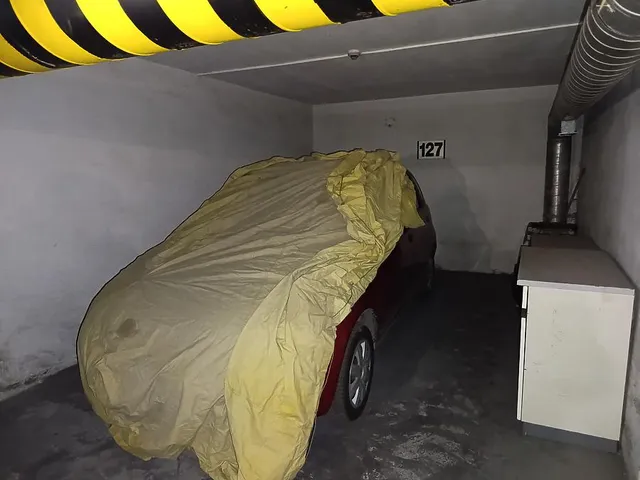 Eladó garázs Budapest II. kerület, Országút 18 nm