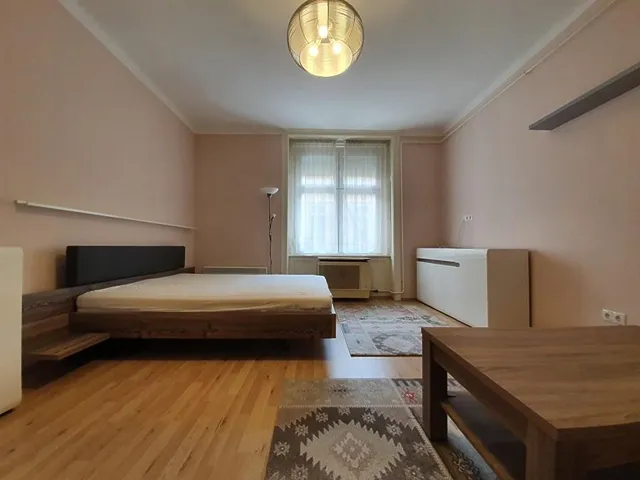 Kiadó lakás Budapest VII. kerület, Dob utca 34 nm