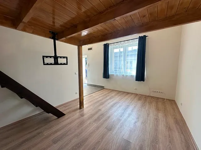 Eladó lakás Budapest X. kerület, Óhegy 36 nm