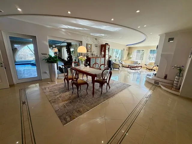 Eladó ház Vác 417 nm