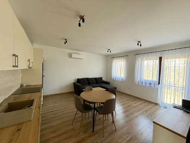 Kiadó lakás Vác 76 nm