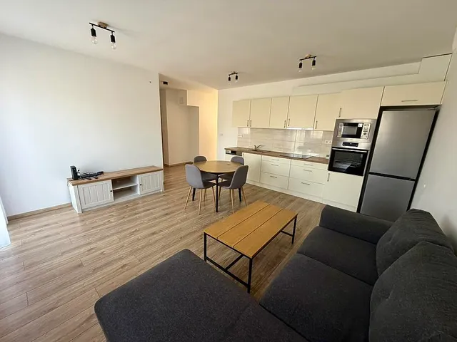 Kiadó lakás Vác 76 nm