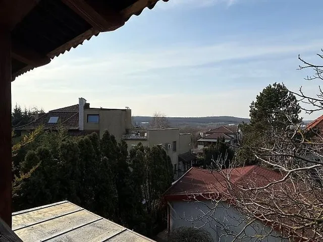 Eladó ház Budapest XI. kerület, Péterhegy 250 nm