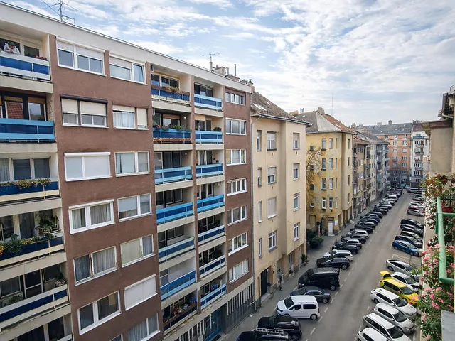 Eladó lakás Budapest XI. kerület, Lágymányos 28 nm