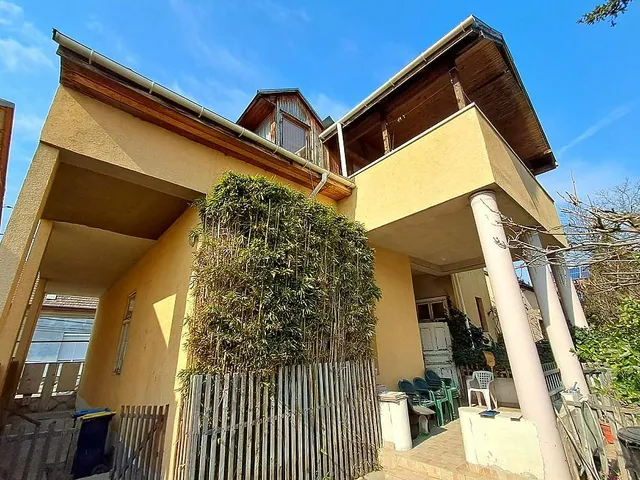 Eladó ház Budapest XV. kerület, Rákospalota 194 nm