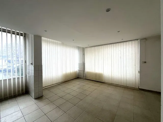 Kiadó kereskedelmi és ipari ingatlan Budapest III. kerület, Óbuda 62 nm