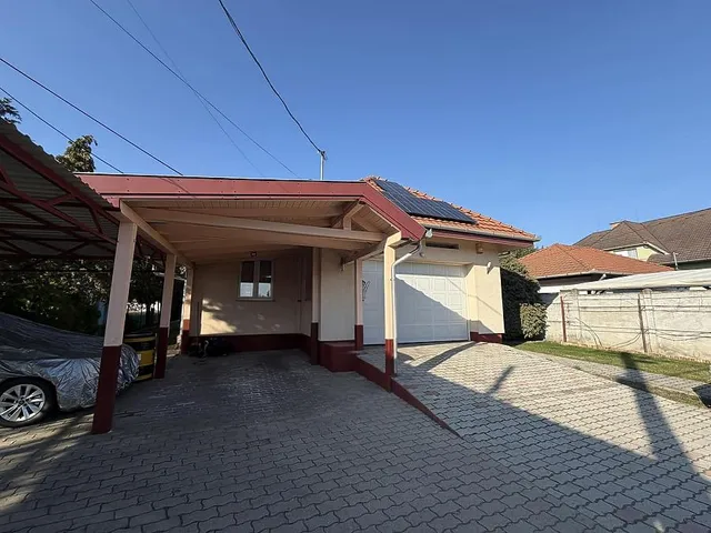 Eladó ház Budapest XVII. kerület, Rákoscsaba-Újtelep 235 nm