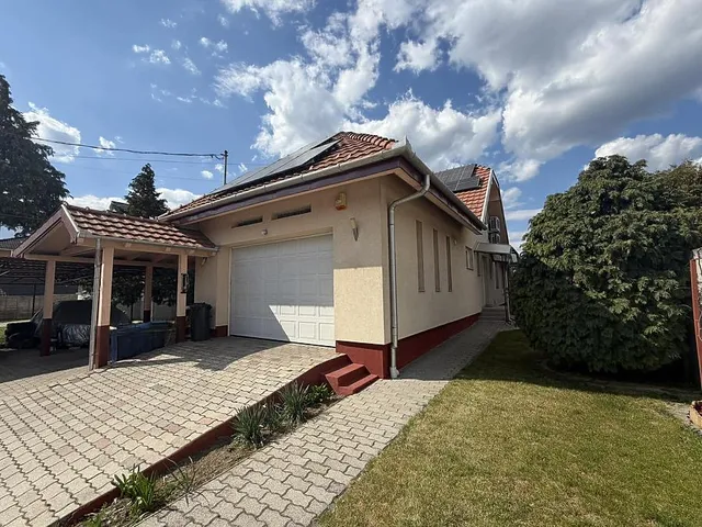 Eladó ház Budapest XVII. kerület, Rákoscsaba-Újtelep 235 nm