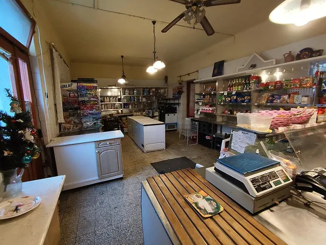 Eladó kereskedelmi és ipari ingatlan Budapest III. kerület, Békásmegyer 108 nm