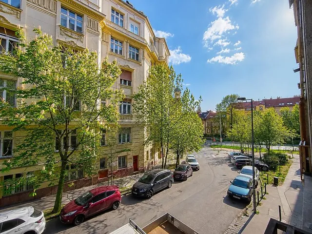 Eladó kereskedelmi és ipari ingatlan Budapest II. kerület, Országút 124 nm
