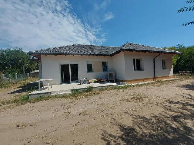 Eladó ház Göd 120 nm