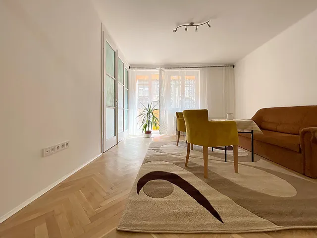 Kiadó lakás Budapest VIII. kerület, Csarnoknegyed, Harminckettesek tere 64 nm