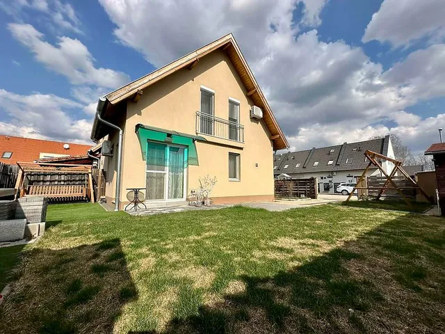 Eladó lakás Vác 81 nm