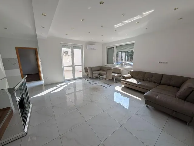 Eladó lakás Budapest IV. kerület, Újpest 131 nm