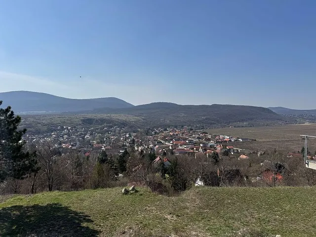 Eladó telek Pomáz 1248 nm