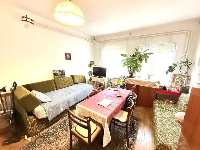 Eladó ház Budapest XVI. kerület, Rákosszentmihály 198 nm