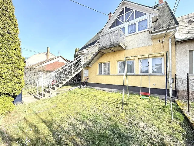 Eladó ház Budapest XVI. kerület, Rákosszentmihály 198 nm