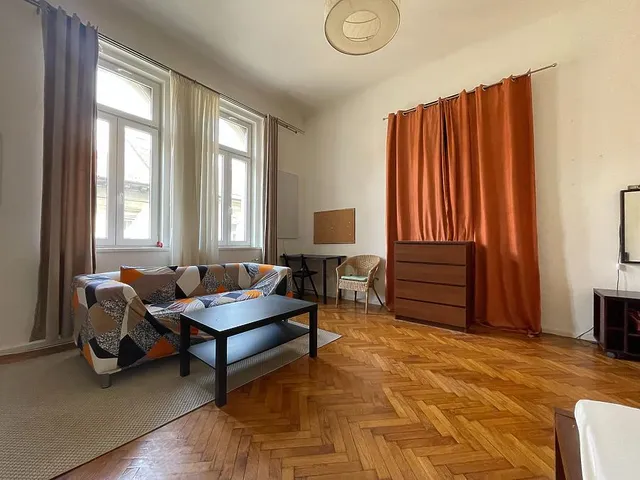 Eladó lakás Budapest VII. kerület 72 nm