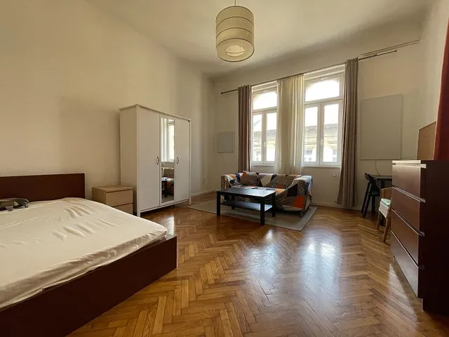 Eladó lakás Budapest VII. kerület, Wesselényi utca 72 nm