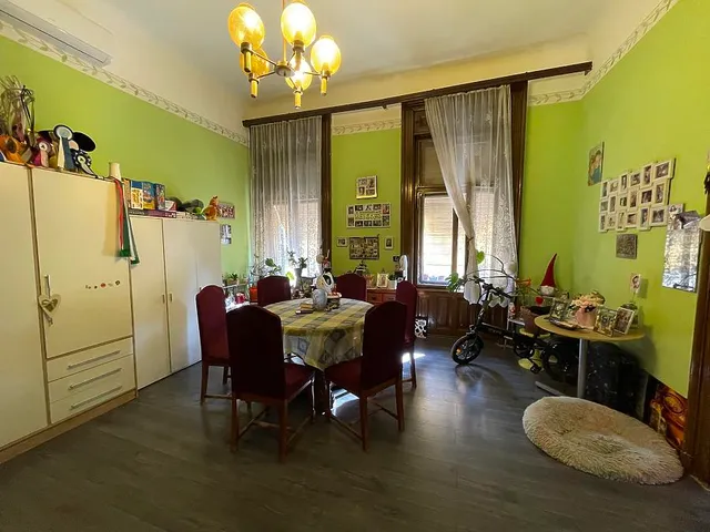 Eladó lakás Budapest VIII. kerület, Palotanegyed, Csepreghy utca 97 nm