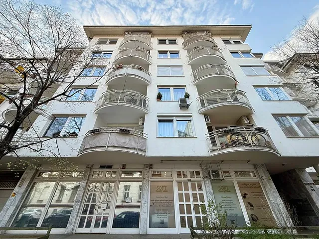 Kiadó garázs Budapest II. kerület 11 nm