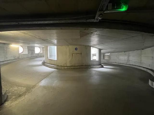 Eladó garázs Budapest VIII. kerület, Orczynegyed, Orczy tér 13 nm